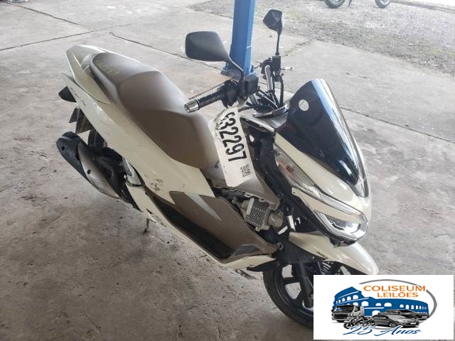 PCX 150 DLX